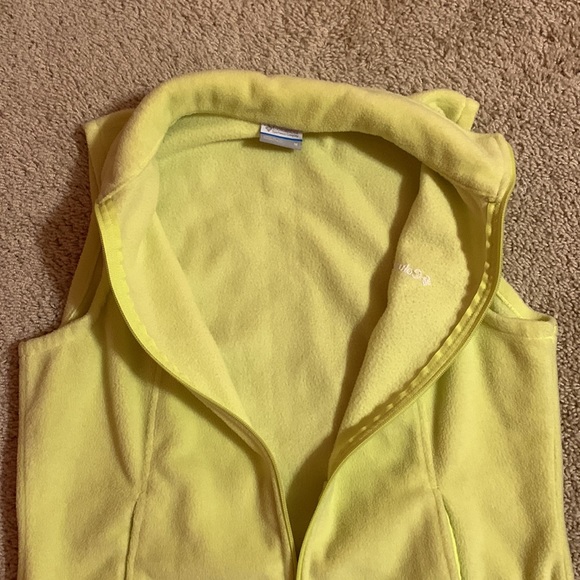 Women’s Columbia Neon Yellow/Green Zip Up Fleece Vest Medium - Picture 6 of 9